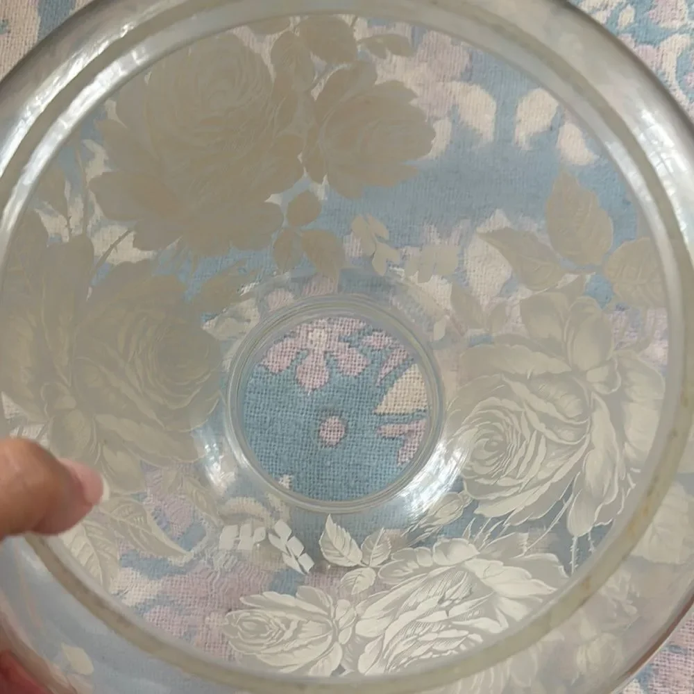 VINTAGE Elegant *GWTW* Glass Hurricane Shade with White Floral Design